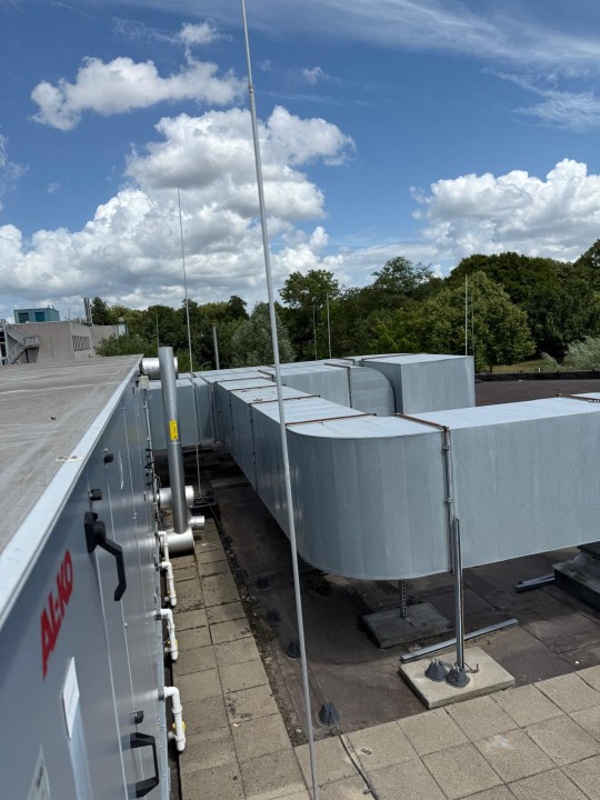 Reinigen kanalen dierenverblijf47 Project reinigen kanalen dierenverblijf - total air care